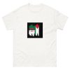 mens-classic-tee-white-front-657d8dd3a8b97.jpg T-shirt classique homme